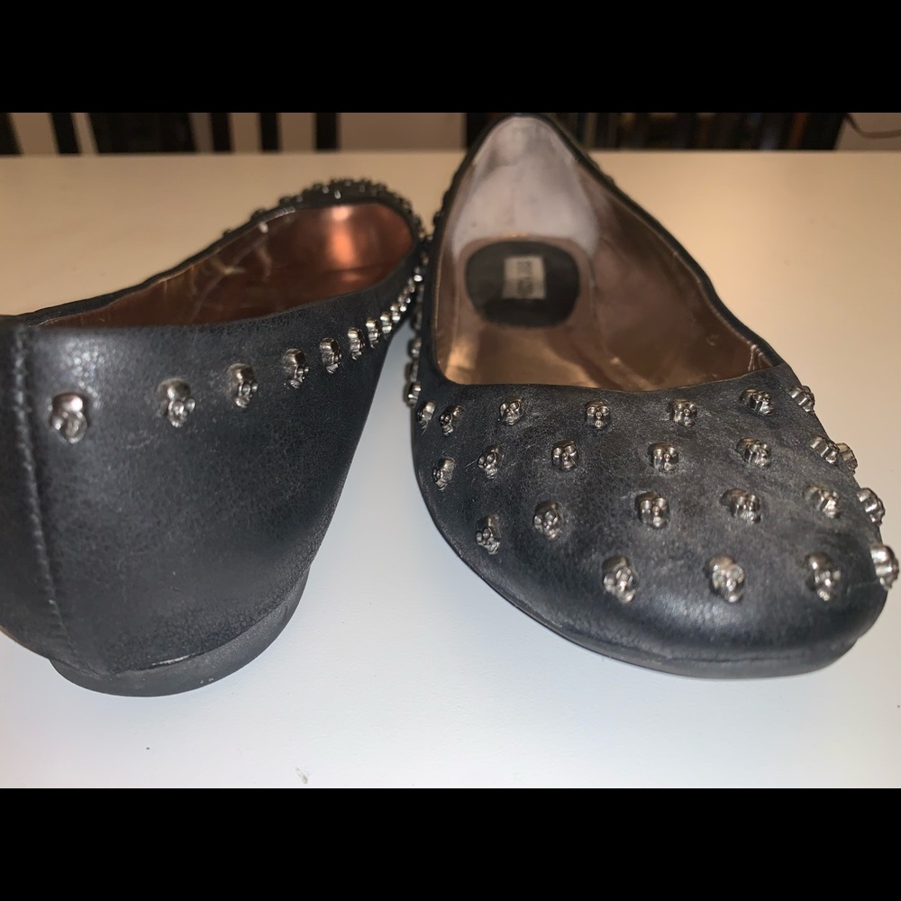 Steve Madden Skull Flats